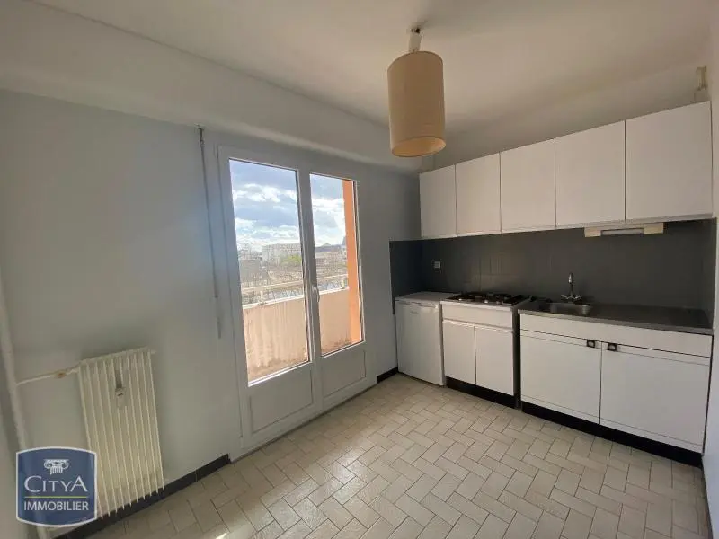 Photo 2 Appartement 1 pièce 30.73m²