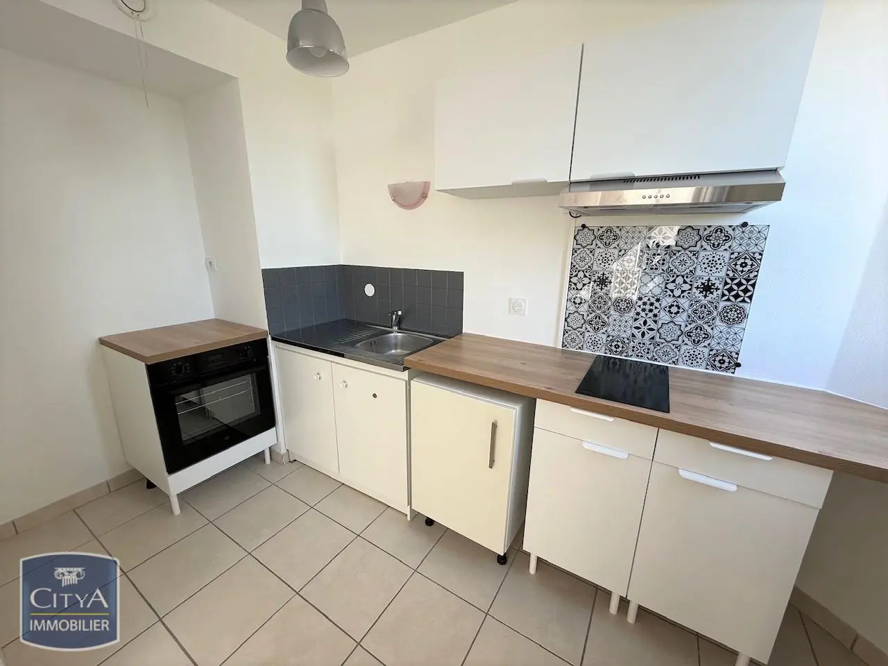 Photo 2 Appartement 1 pièce 31.86m²