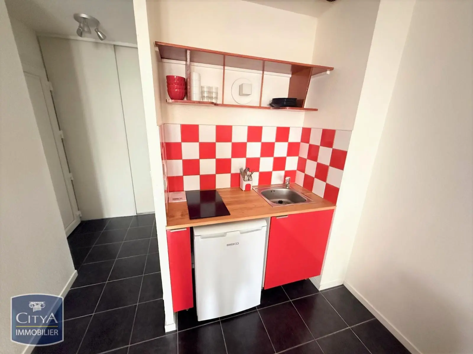 Photo 1 Appartement 1 pièce 22.31m²