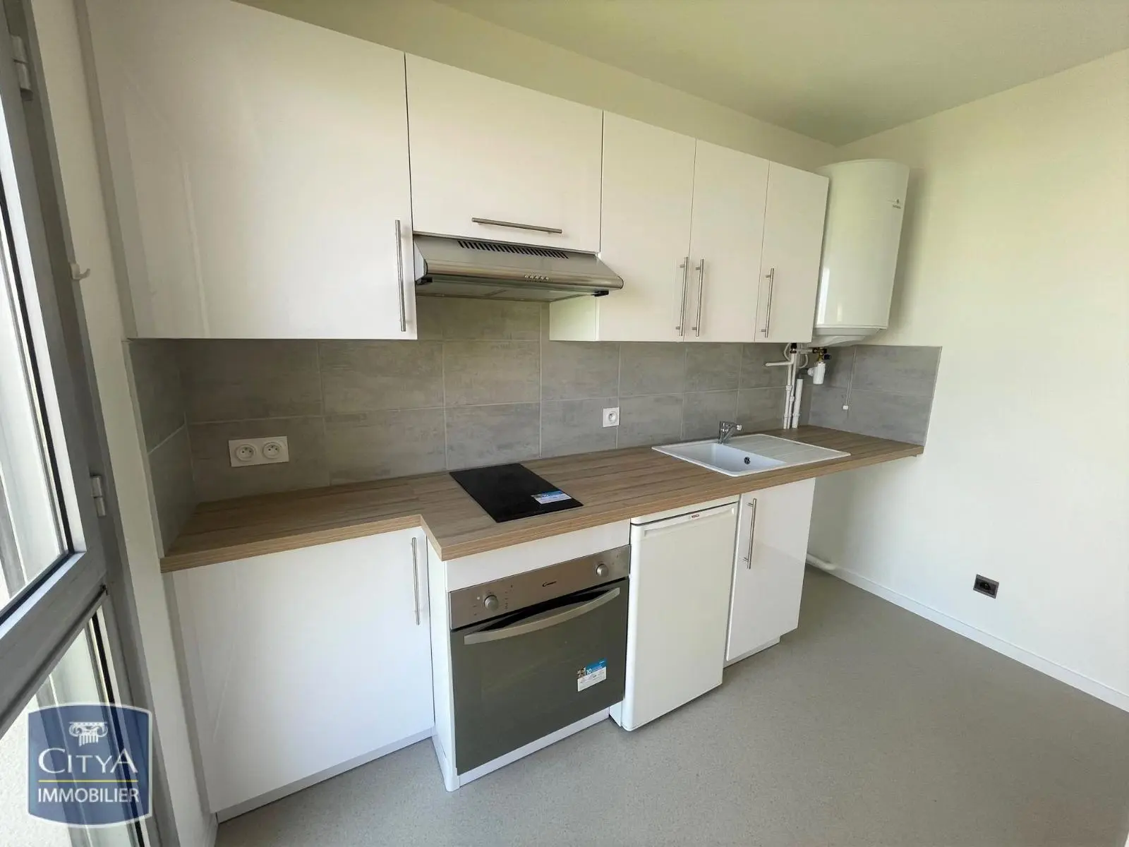 Photo 2 Appartement 1 pièce 28.3m²