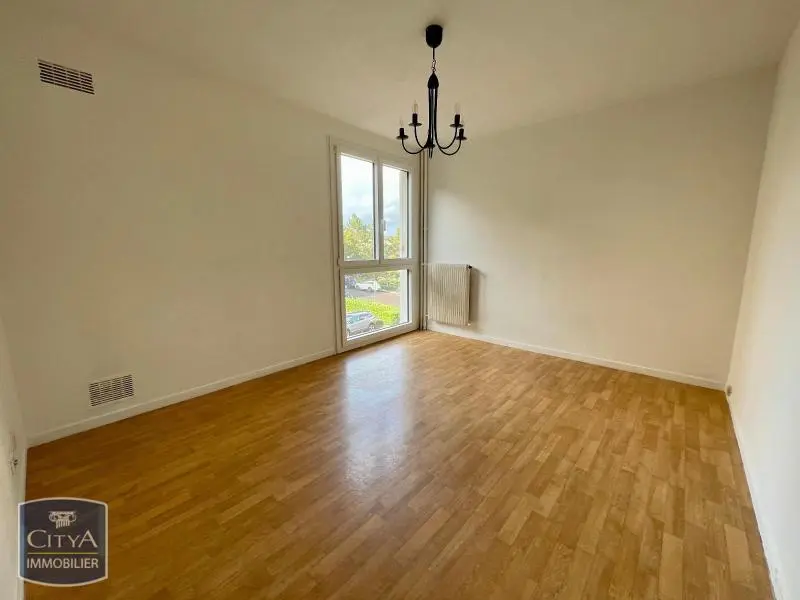 Photo 1 Appartement 1 pièce 29m²