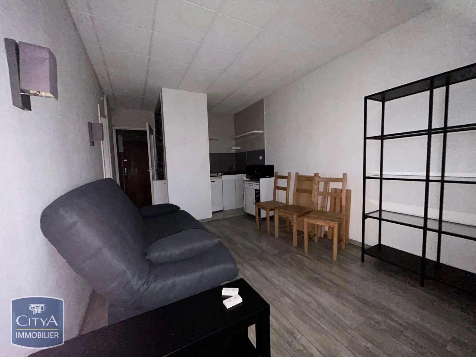 Photo 2 Appartement 1 pièce 30.76m²