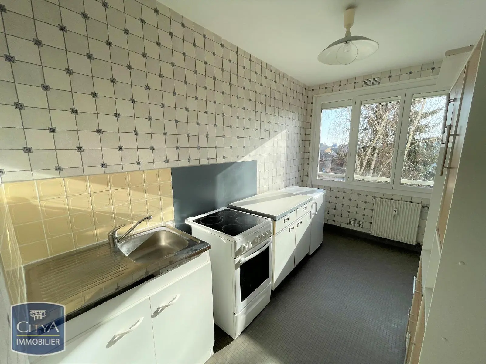 Photo 2 Appartement 1 pièce 29.51m²