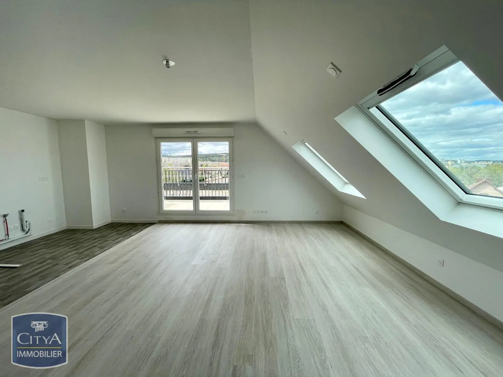 Photo 1 Appartement 2 pièces 54.82m²