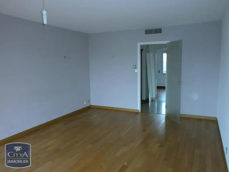 Photo 2 Appartement 5 pièces 121.37m²