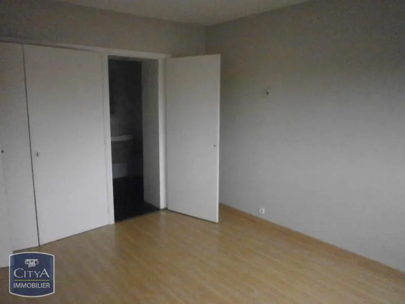 Photo 13 Appartement 5 pièces 121.37m²