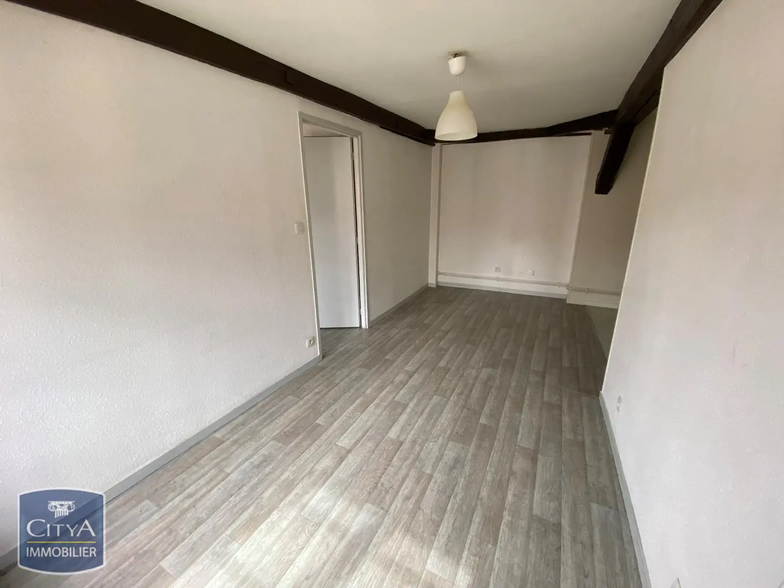 Photo 1 Appartement 1 pièce 28.2m²