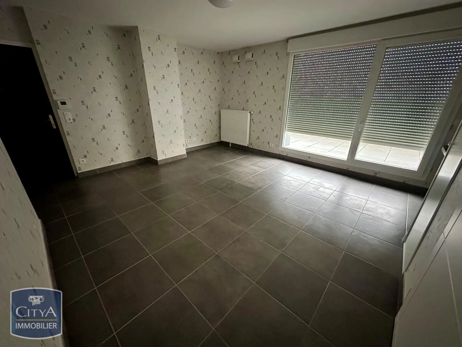 Photo 2 Appartement 1 pièce 28.25m²