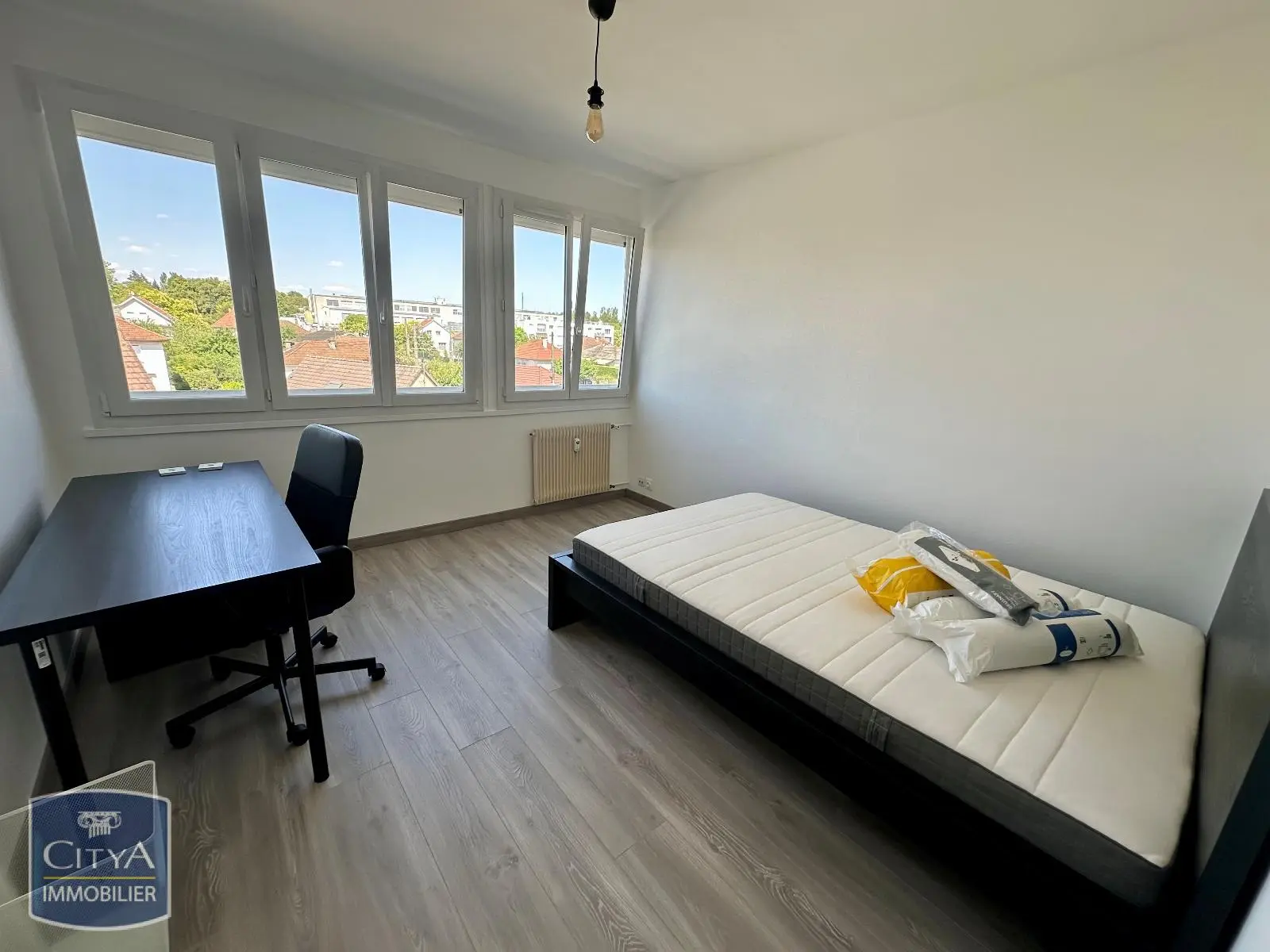 Photo 2 Appartement 1 pièce 34m²