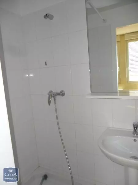 Photo 2 Appartement 1 pièce 23.5m²