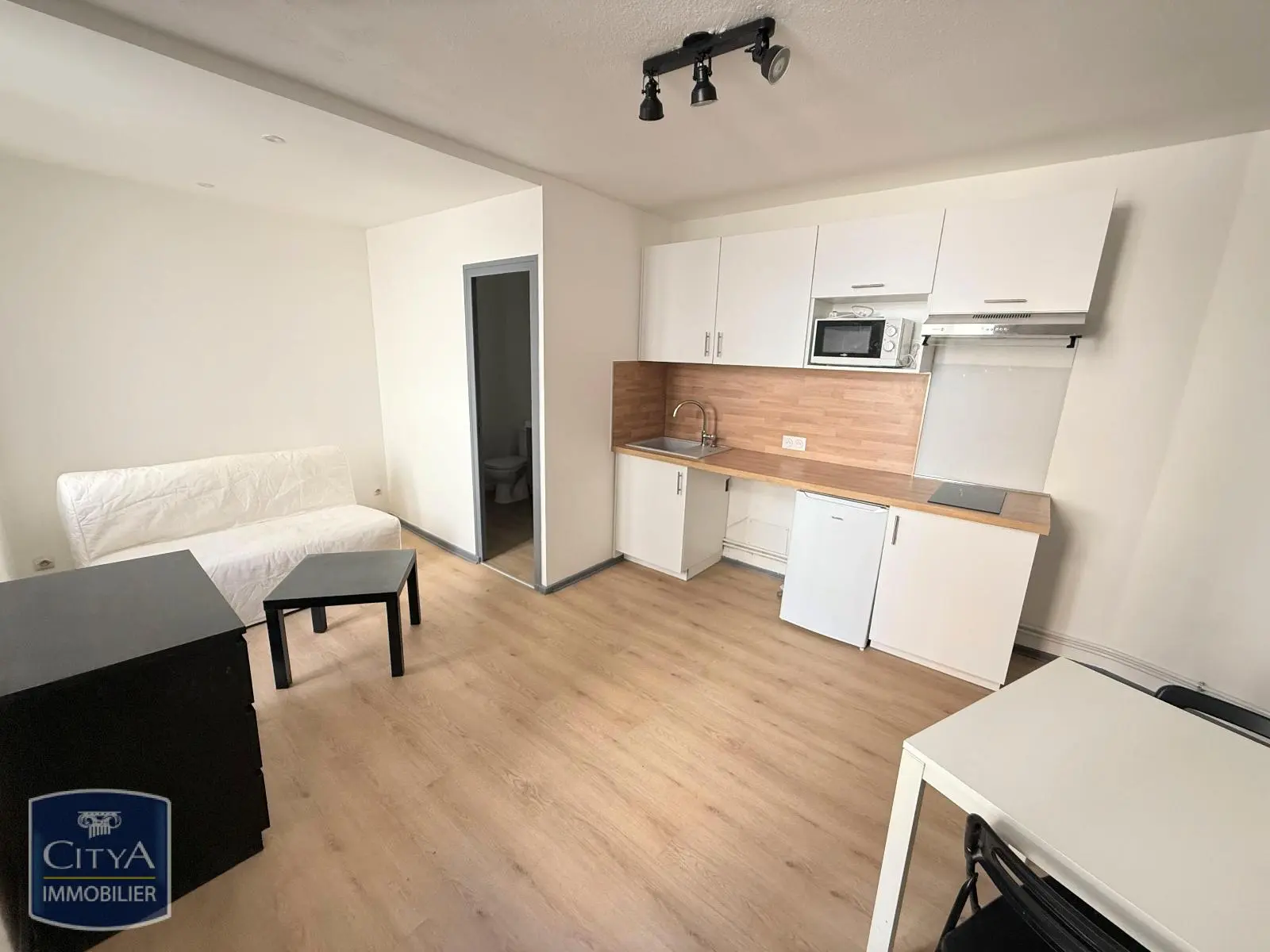 Photo 1 Appartement 1 pièce 20.08m²