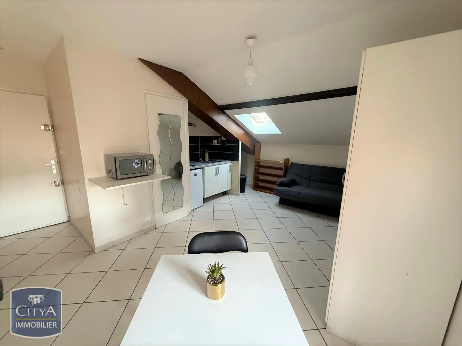 Photo 1 Appartement 1 pièce 17.2m²