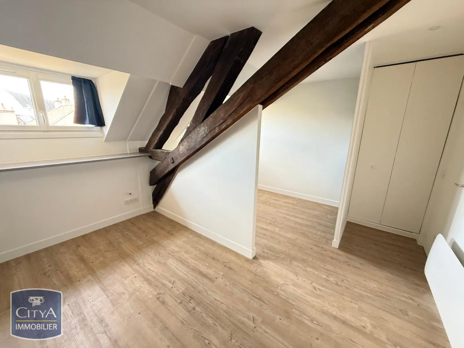 Photo 2 Appartement 1 pièce 24.2m²