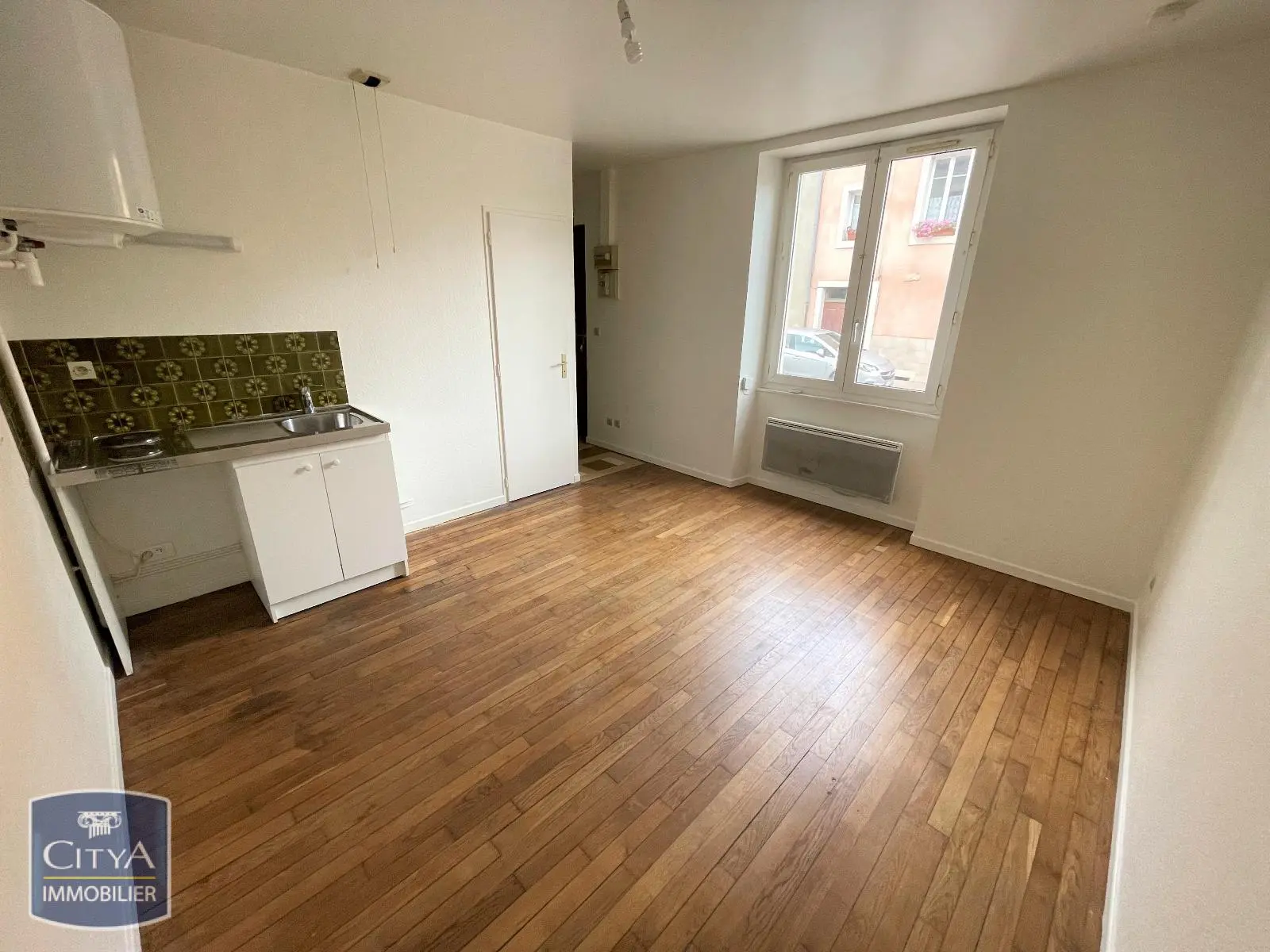 Photo 1 Appartement 1 pièce 18.42m²