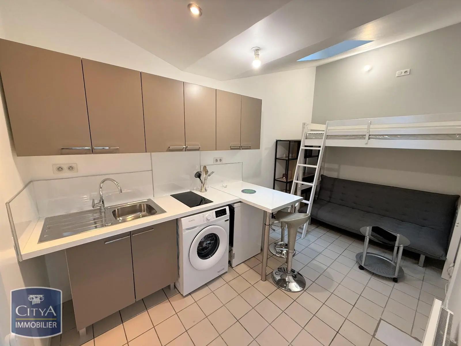 Photo 1 Appartement 1 pièce 13.78m²