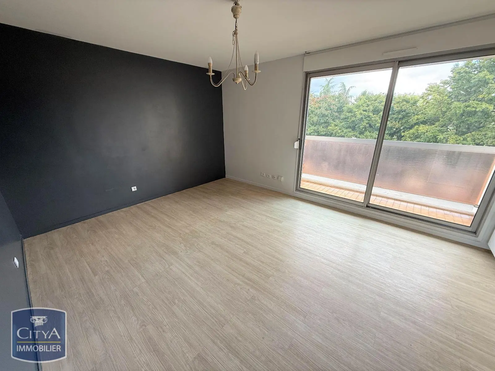 Photo 1 Appartement 1 pièce 31.26m²