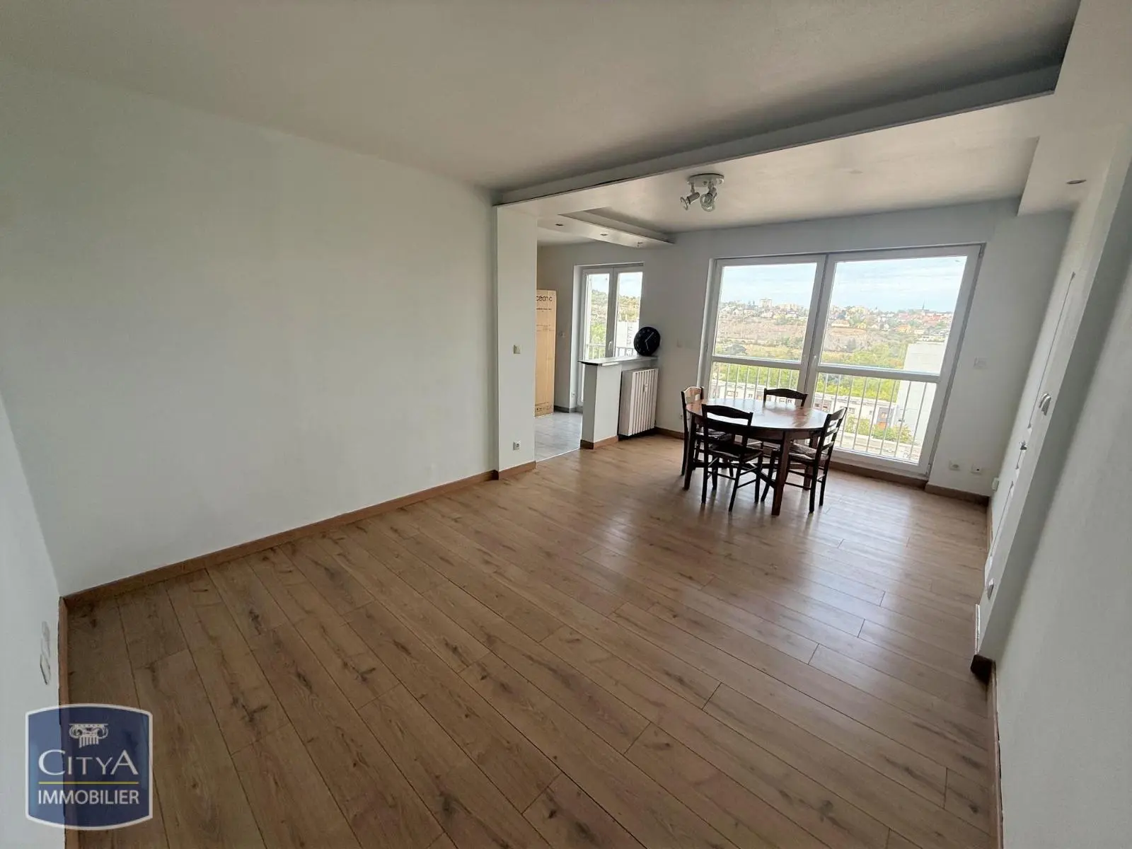 Photo 2 Appartement 4 pièces 72.16m²