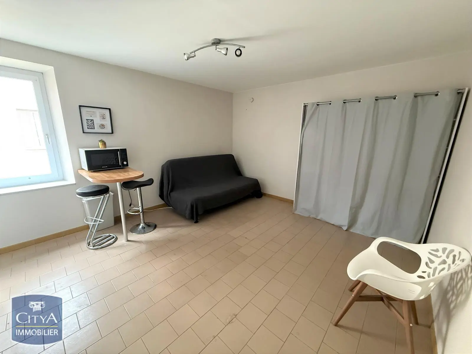 Photo 2 Appartement 1 pièce 19.69m²