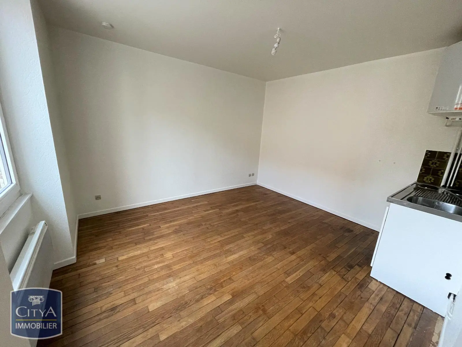 Photo 2 Appartement 1 pièce 18.42m²