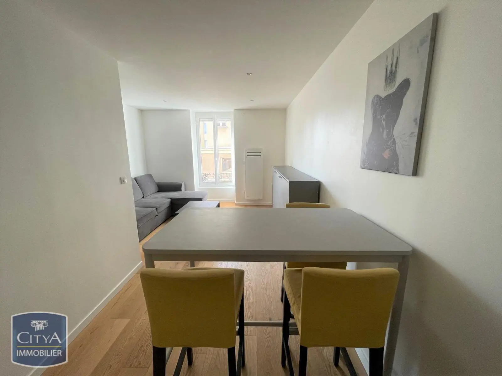 Photo 2 Appartement 1 pièce 23.67m²
