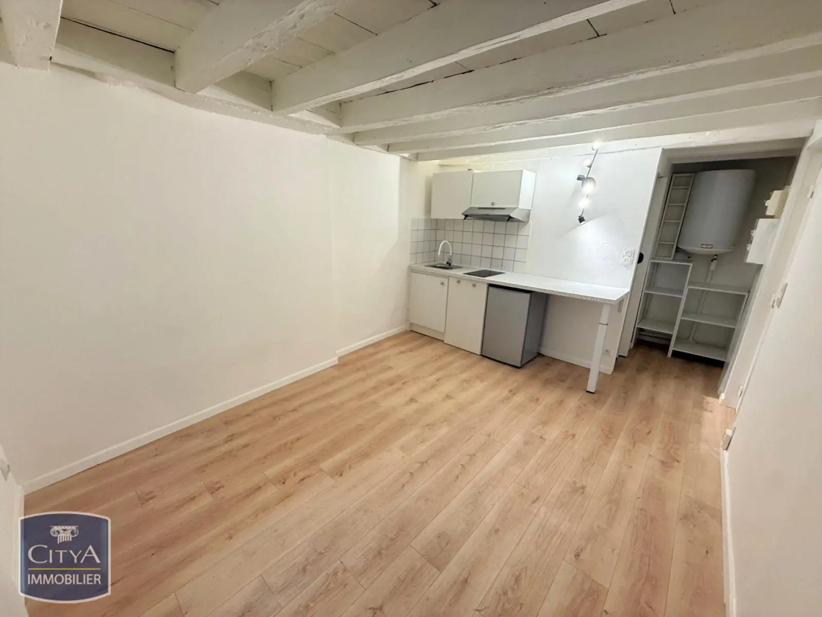 Photo 1 Appartement 1 pièce 17.42m²