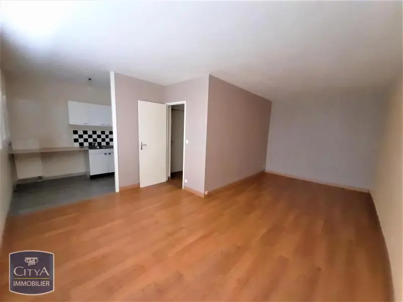 Photo 1 Appartement 1 pièce 26.4m²