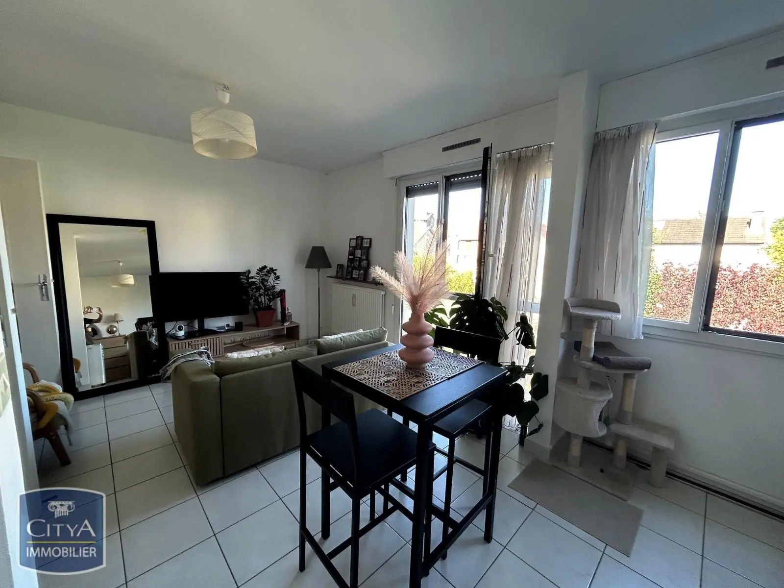 Photo 1 Appartement 1 pièce 34.5m²