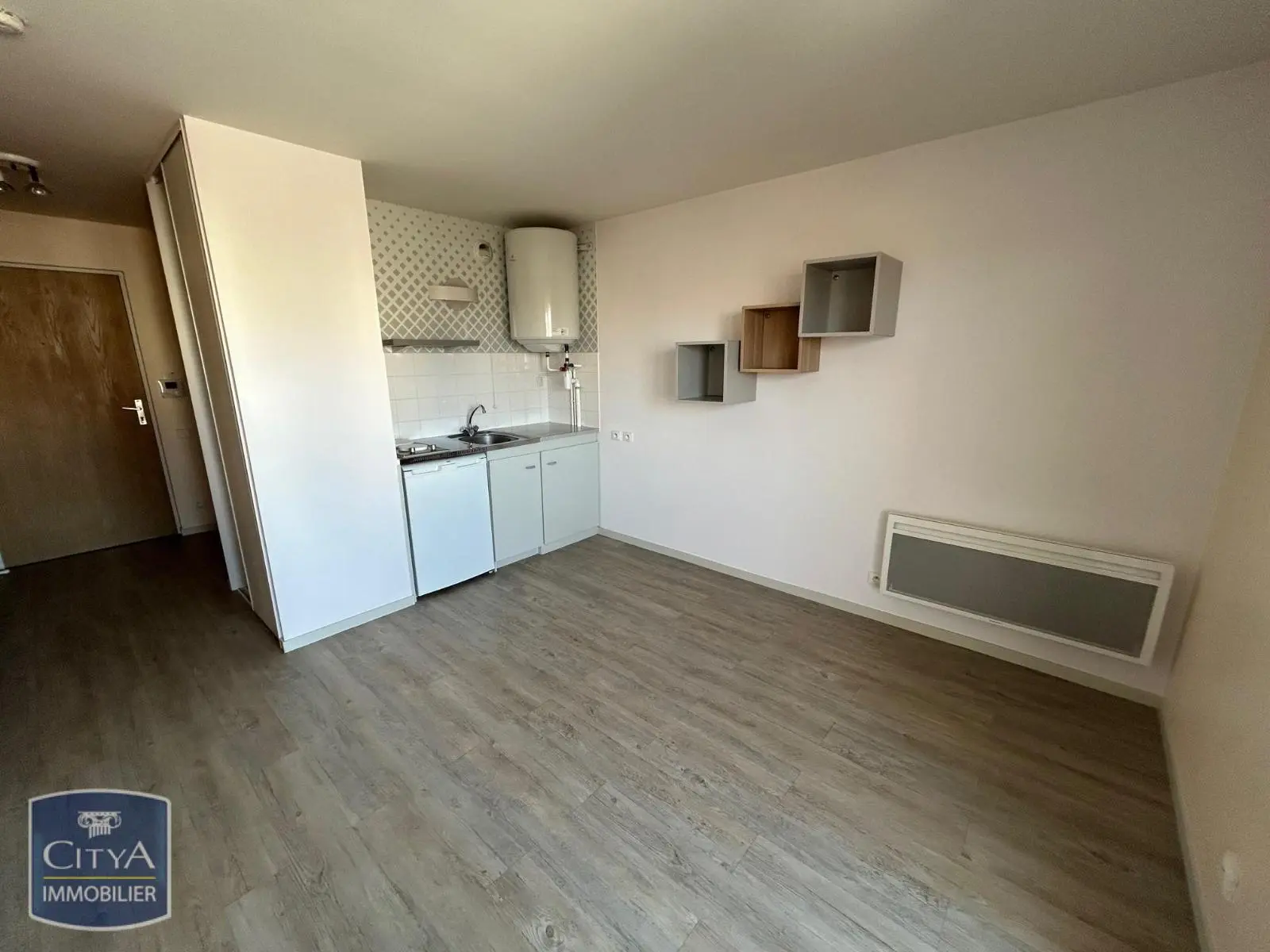Photo 1 Appartement 1 pièce 18.7m²