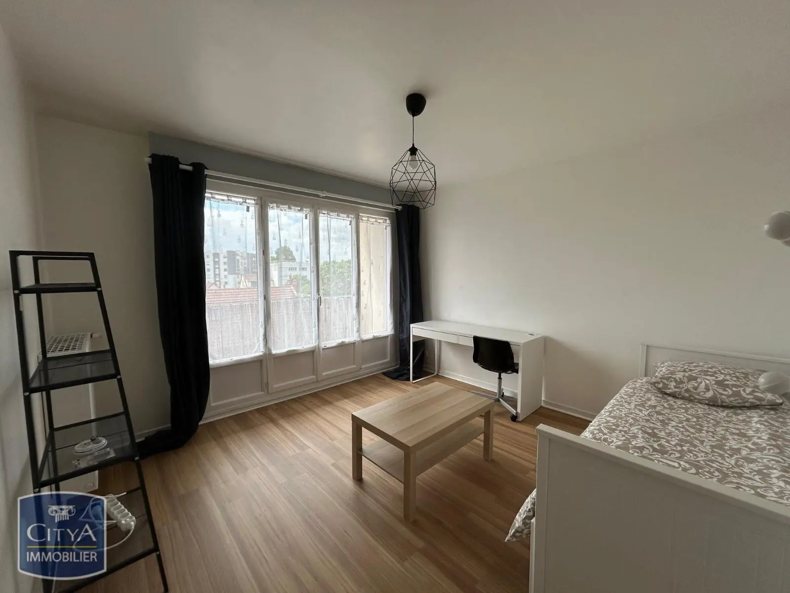 Photo 1 Appartement 1 pièce 31.74m²