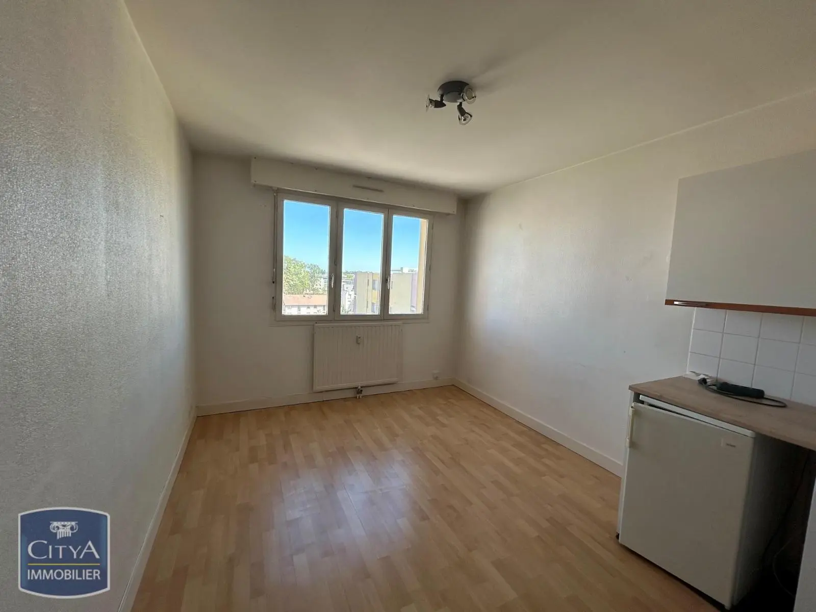 Photo 2 Appartement 1 pièce 18.75m²