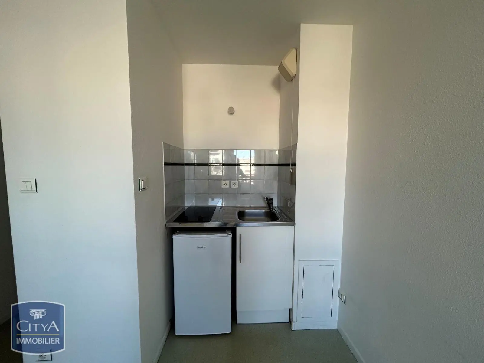 Photo 2 Appartement 1 pièce 17.72m²