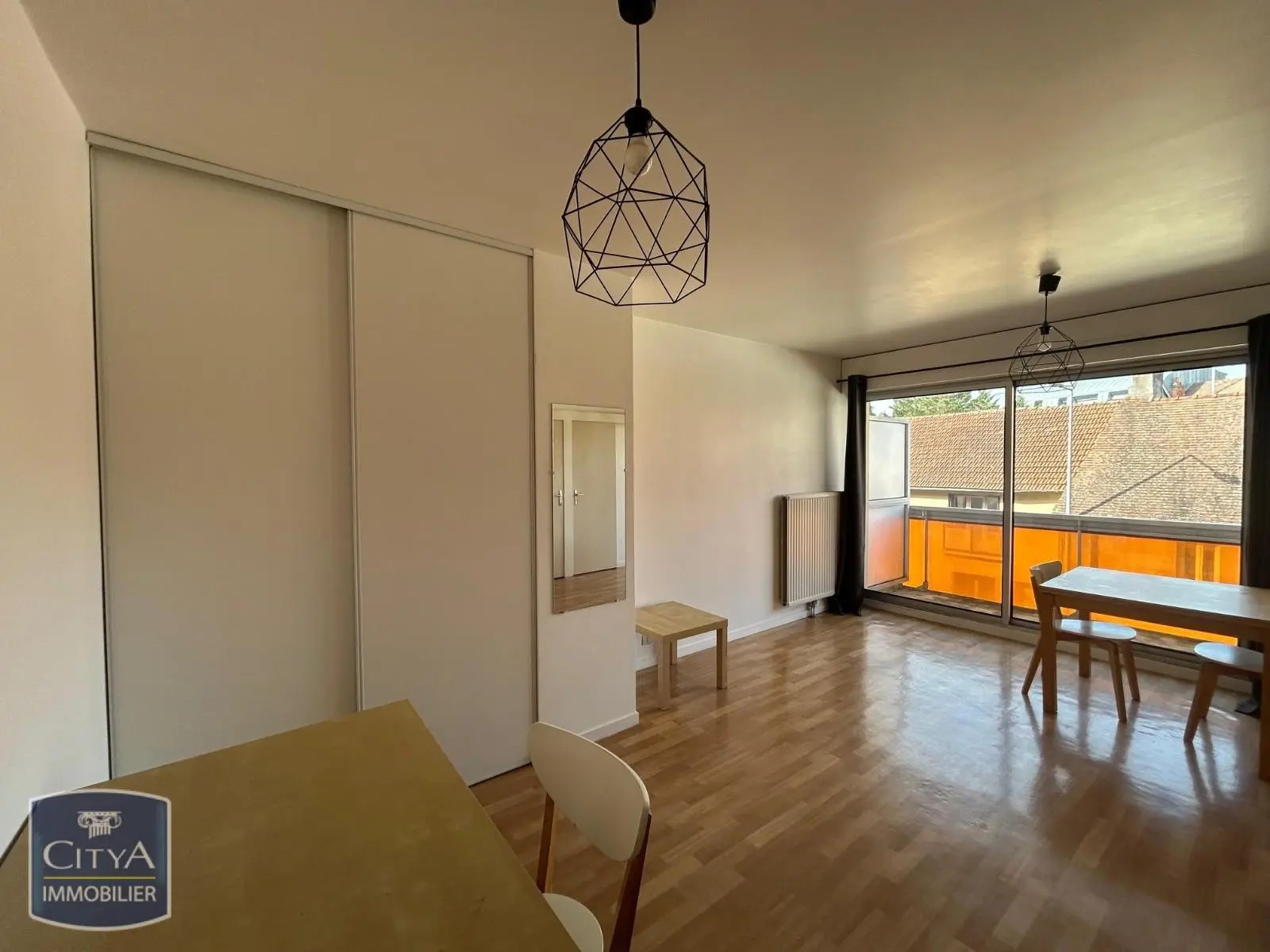 Photo 2 Appartement 1 pièce 26.48m²