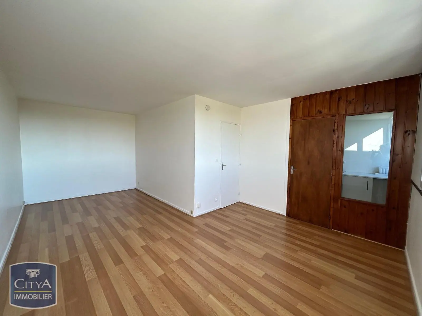 Photo 1 Appartement 1 pièce 31.64m²
