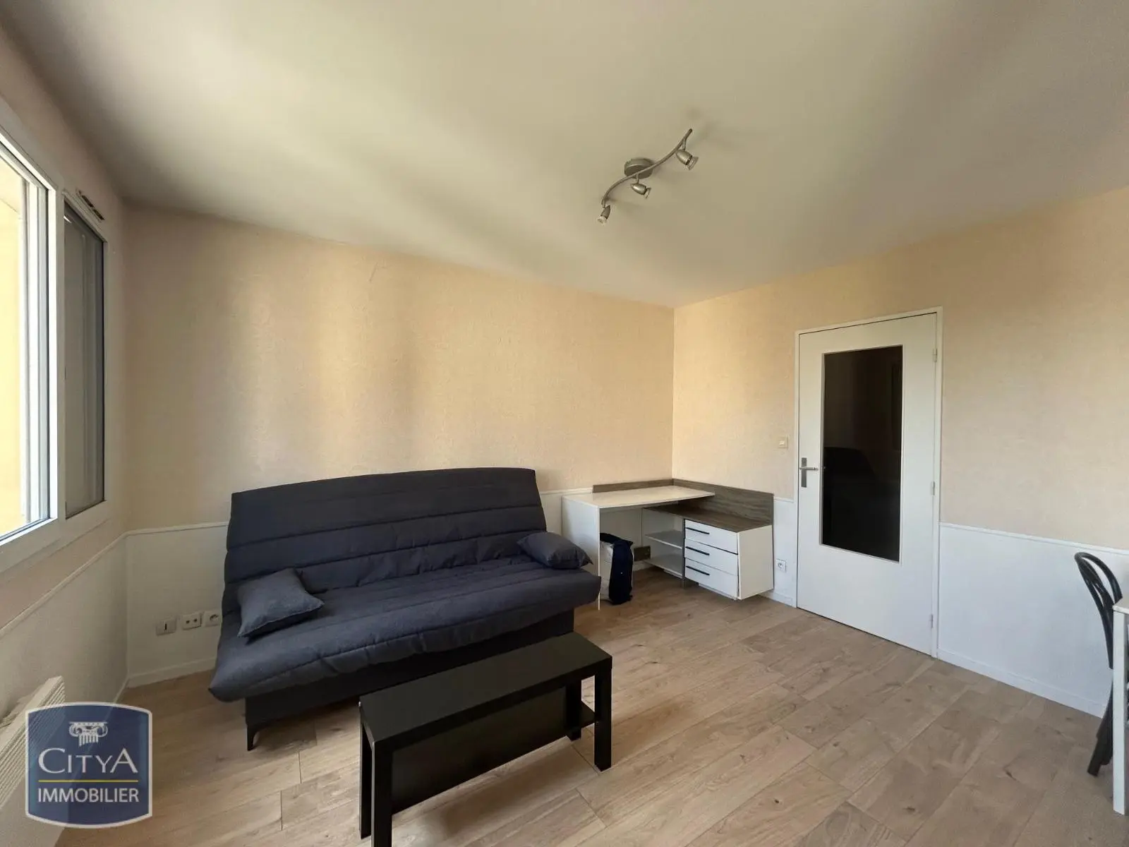 Photo 1 Appartement 1 pièce 31.21m²