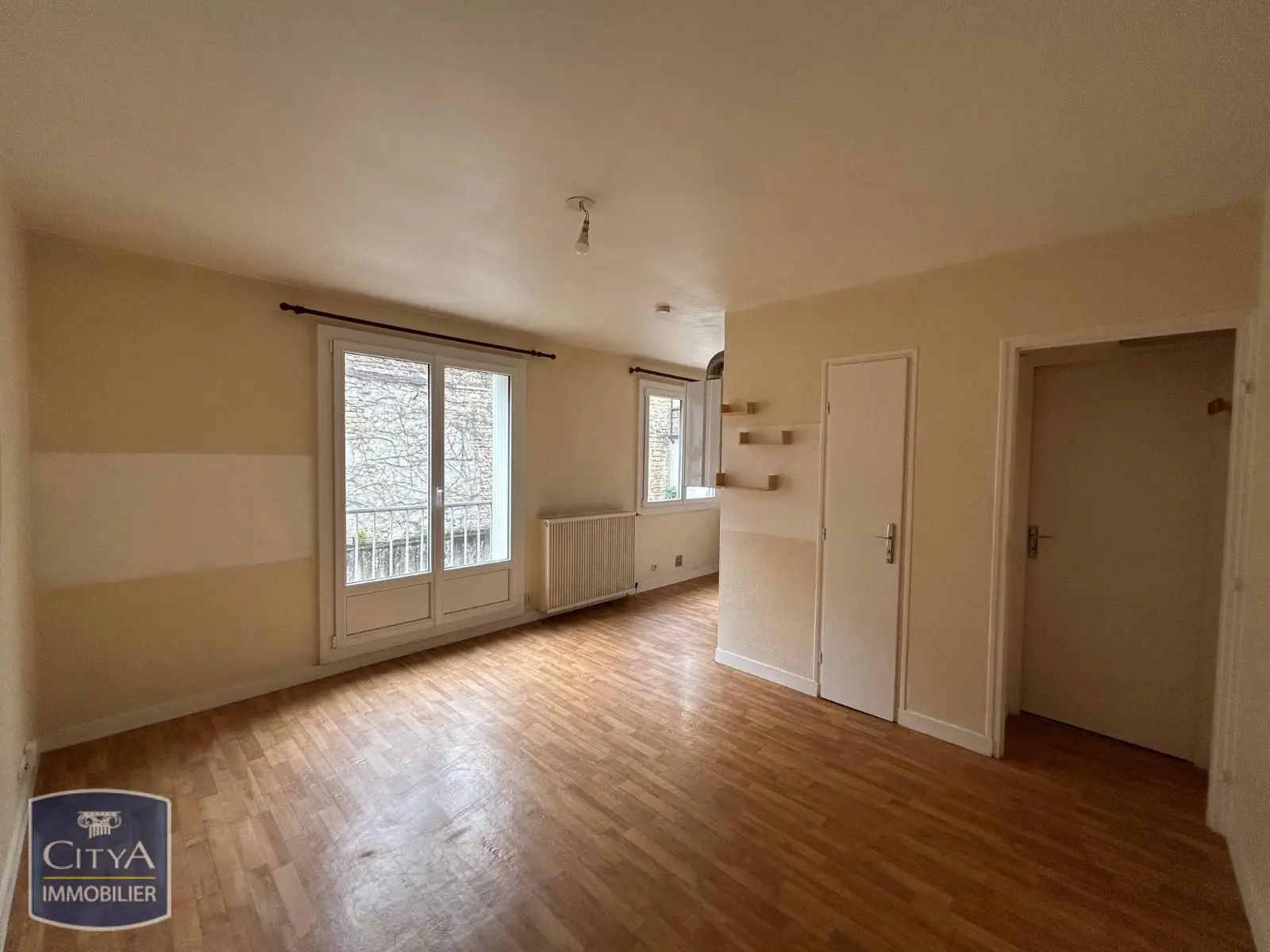 Photo 2 Appartement 1 pièce 25.39m²