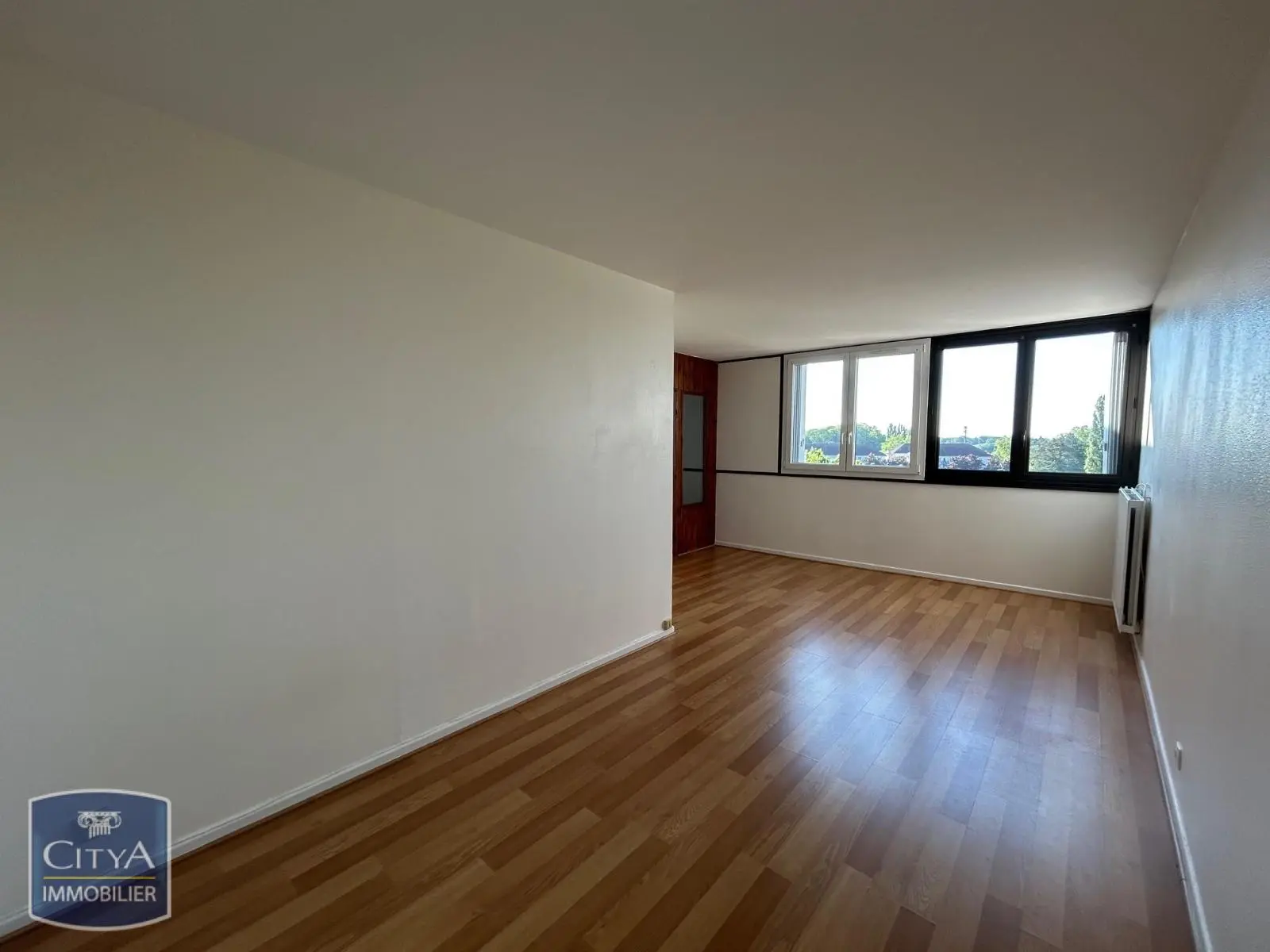 Photo 2 Appartement 1 pièce 31.64m²