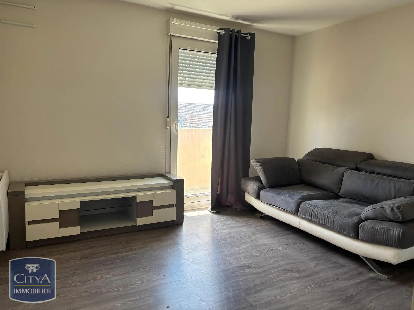 Photo 1 Appartement 1 pièce 20.02m²