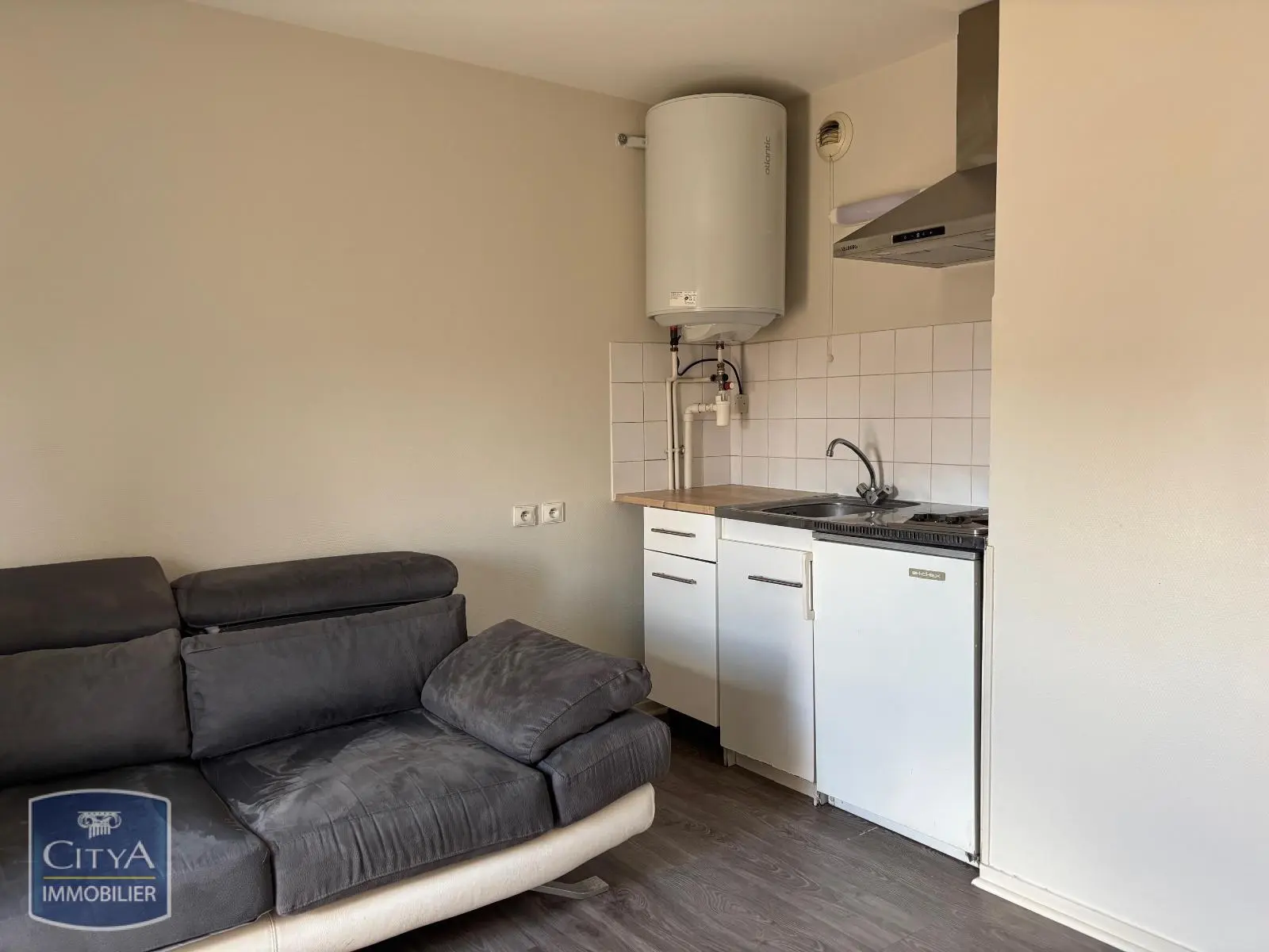 Photo 2 Appartement 1 pièce 20.02m²