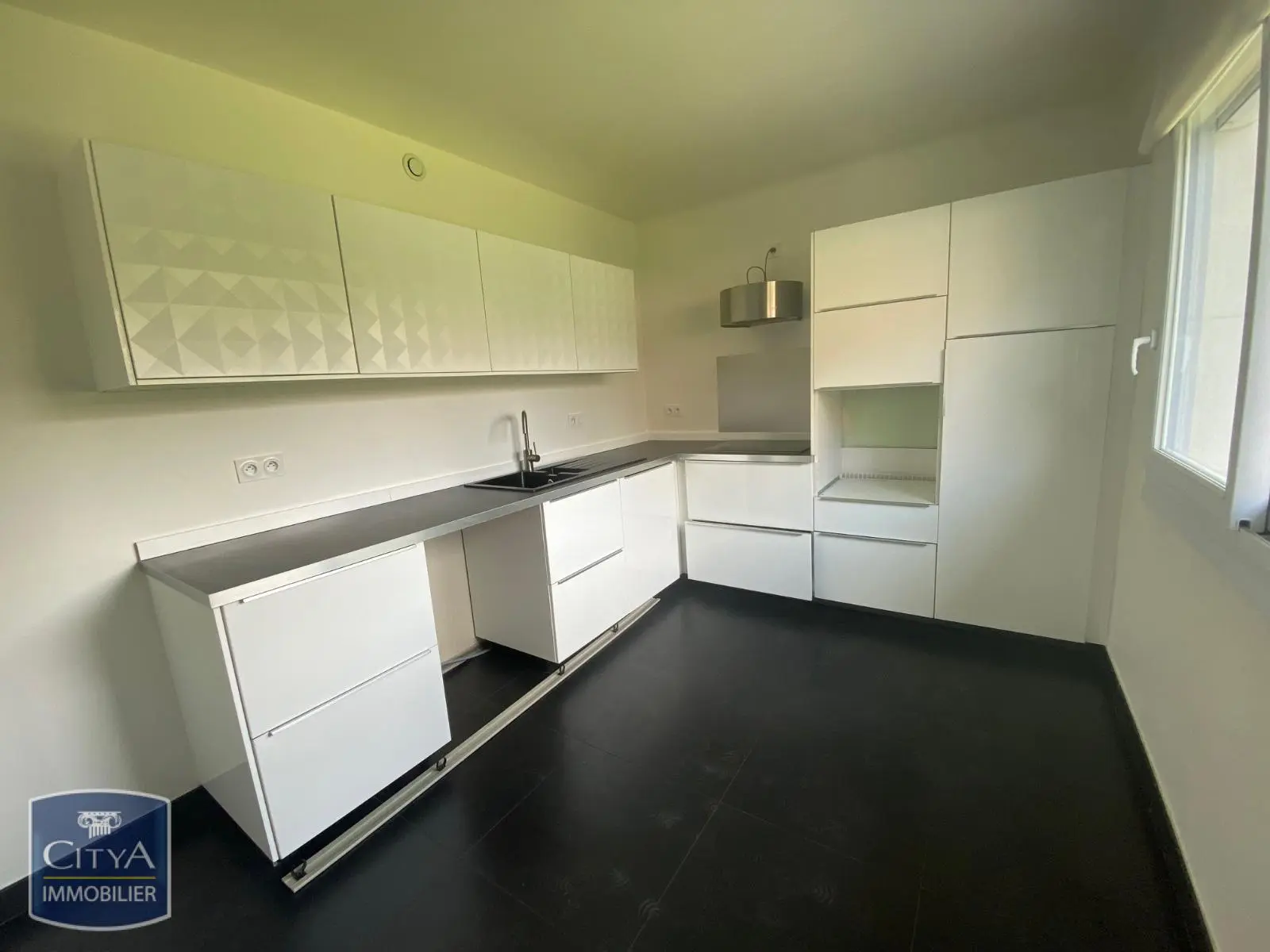 Photo 2 Maison 5 pièces 110.21m²