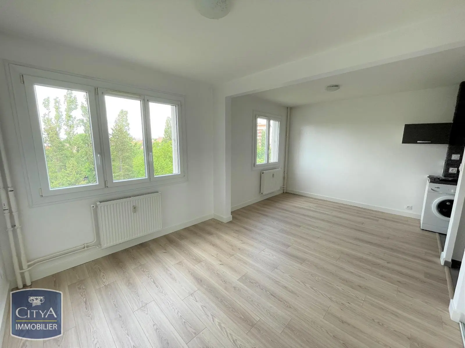 Photo 3 Appartement 1 pièce 28.41m²