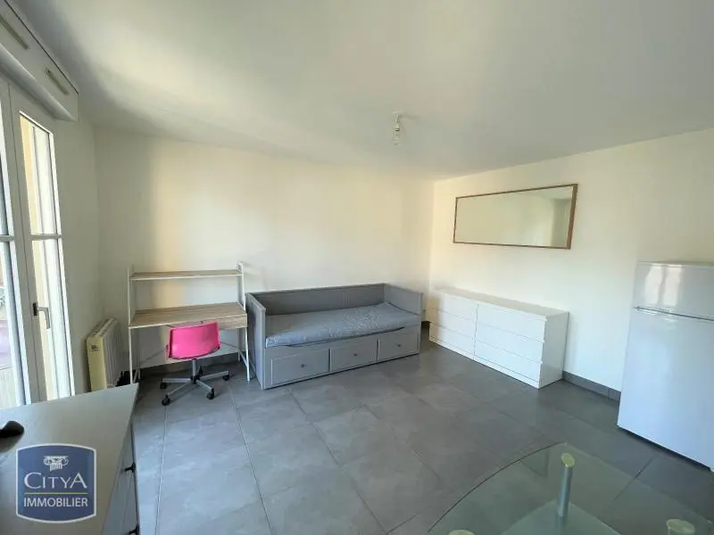 Photo 2 Appartement 1 pièce 23.55m²