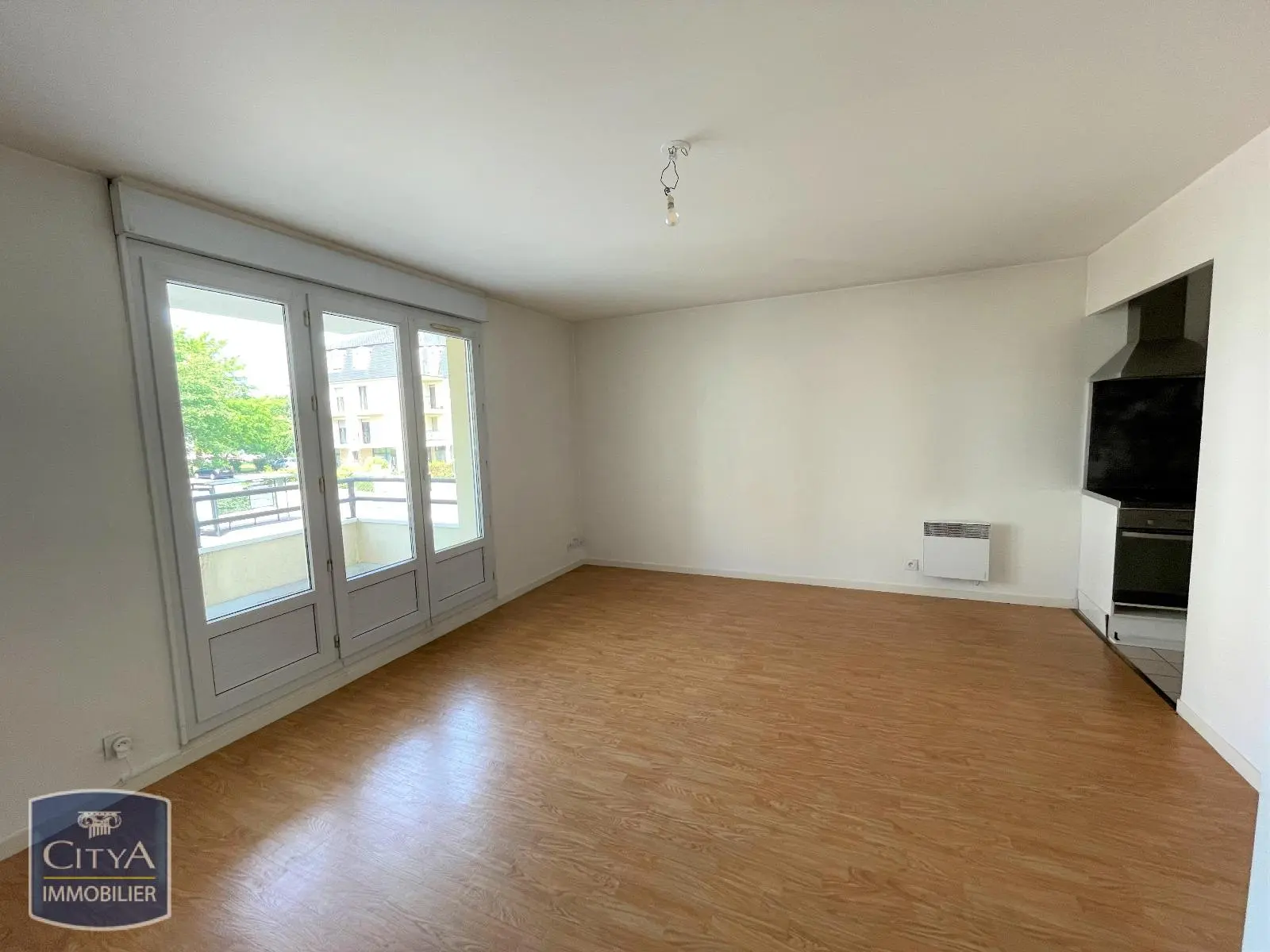Photo 2 Appartement 1 pièce 27.49m²