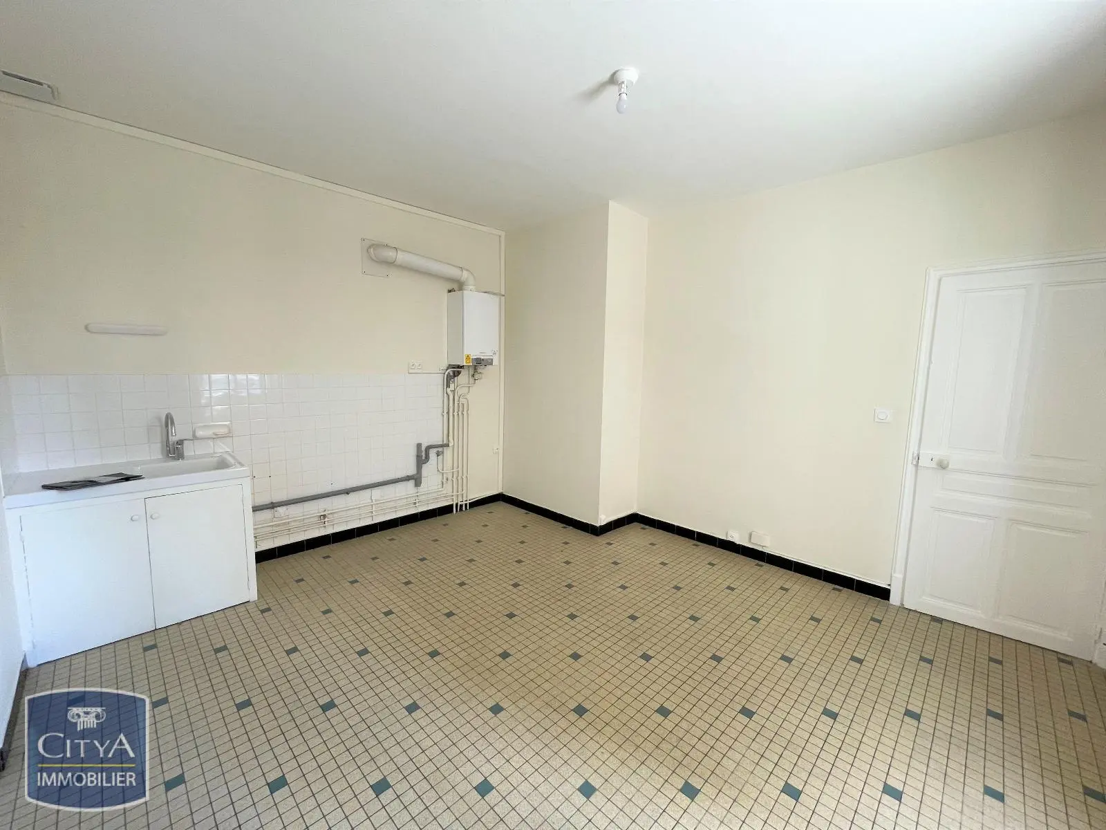 Photo 1 Appartement 1 pièce 39m²