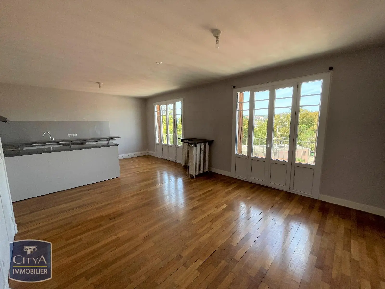 Photo 1 Appartement 4 pièces 75.95m²