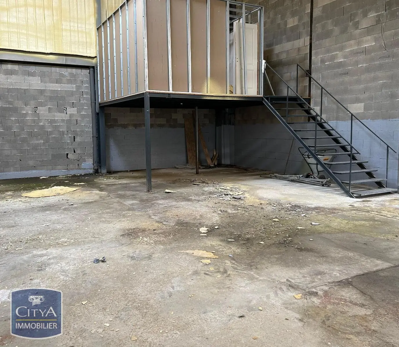 Photo 2 Local Commercial 233.5m²