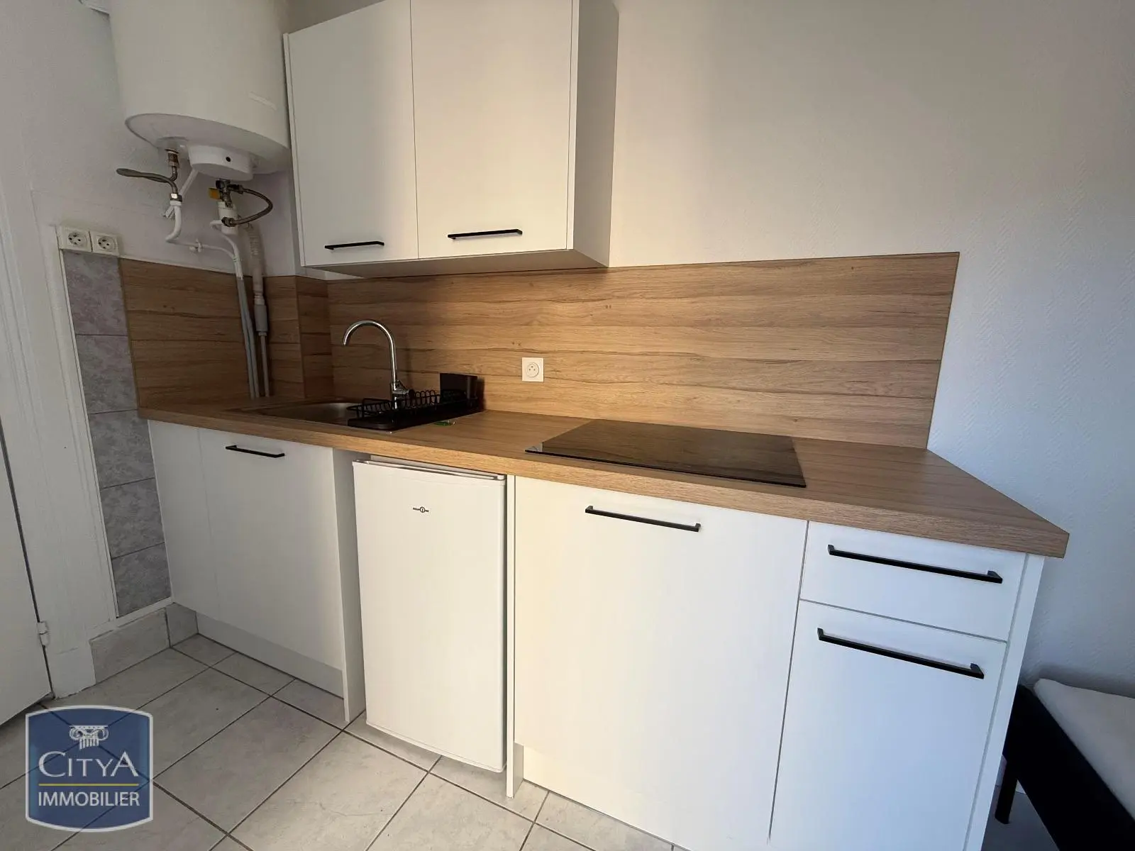 Photo 1 Appartement 1 pièce 13.81m²