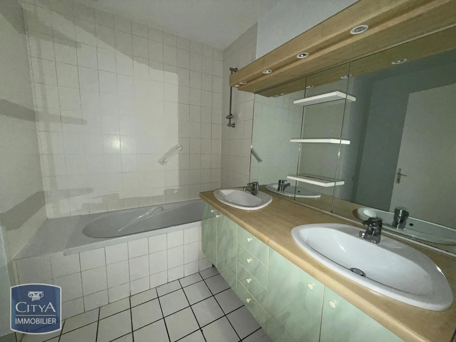 Photo 9 Appartement 5 pièces 96.17m²