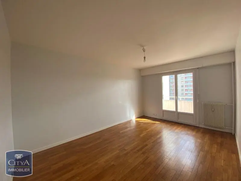 Photo 1 Appartement 1 pièce 30.73m²