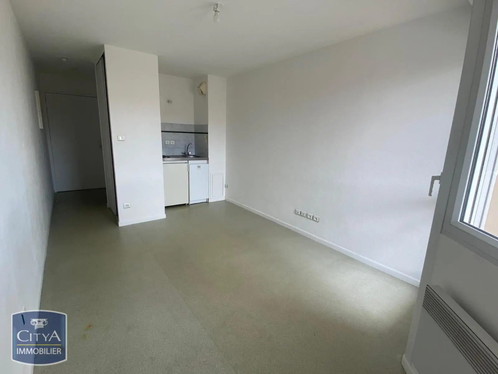 Photo 1 Appartement 1 pièce 17.72m²