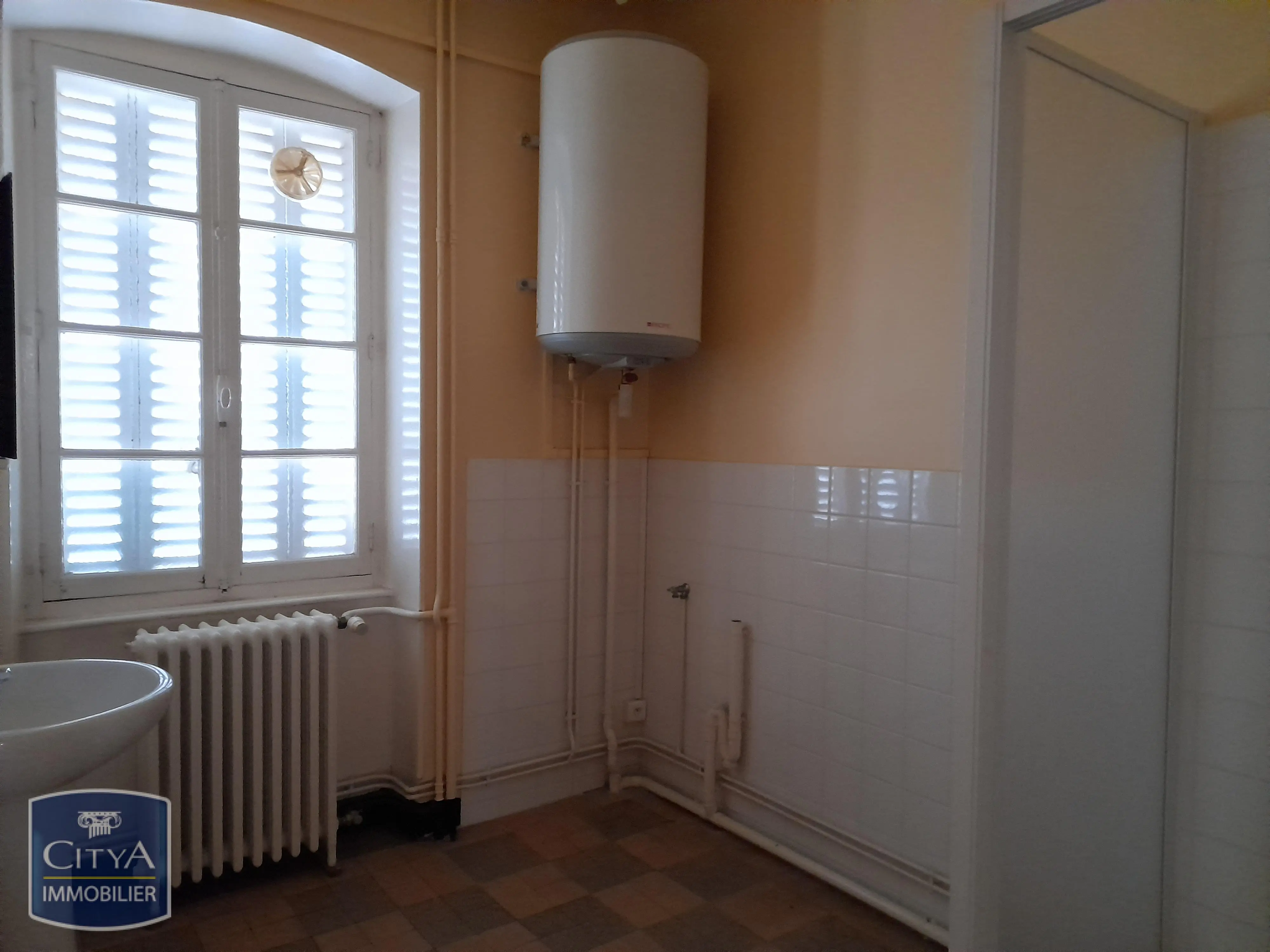 Photo 8 Appartement 10 pièces 230m²